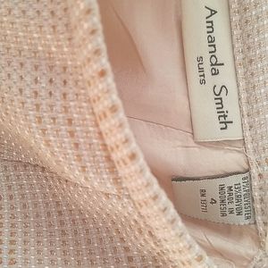 Amanda Smith cream suit skirt, size 4P.